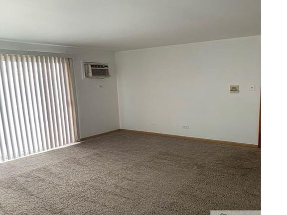 3rd image of 469 Hirsch Ave APT 3D