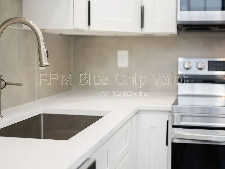 2151 Colerain Ave — Photo 6