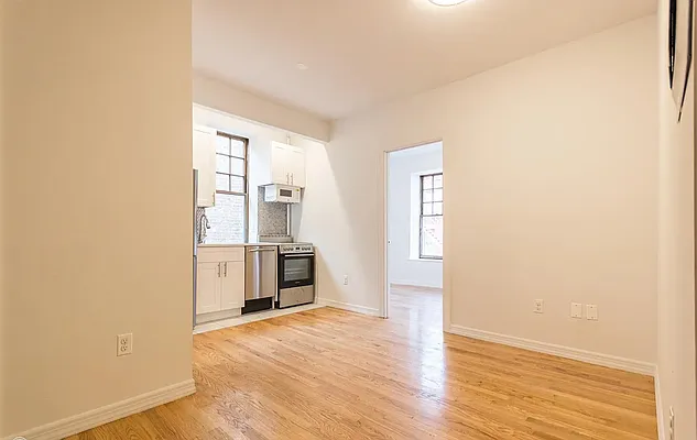 Rented by J PRESTON AND ASSOCIATES INC | media 9