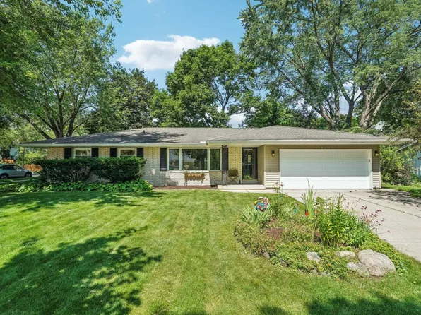 3122 Todd Dr, Madison, WI 53713