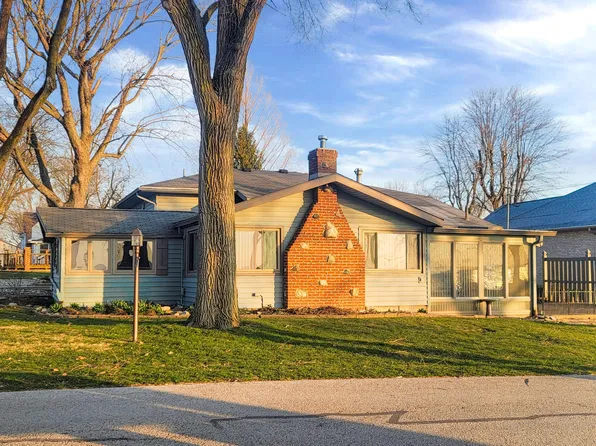 509 Harbor Point Dr, Celina, OH 45822