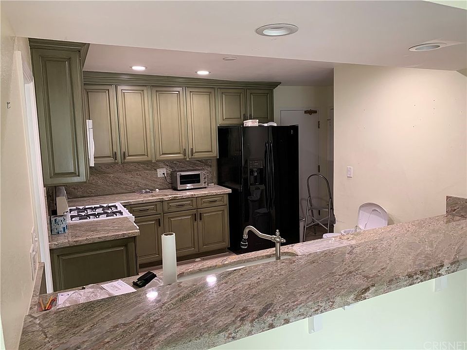 1st image of 5440 Lindley Ave Unit 203