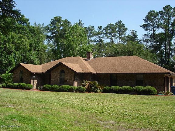 3rd image of 17425 Elsinore Dr