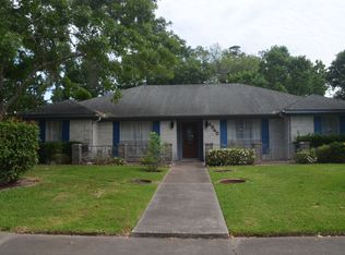 6840 Westgate Dr, Beaumont, TX 77706