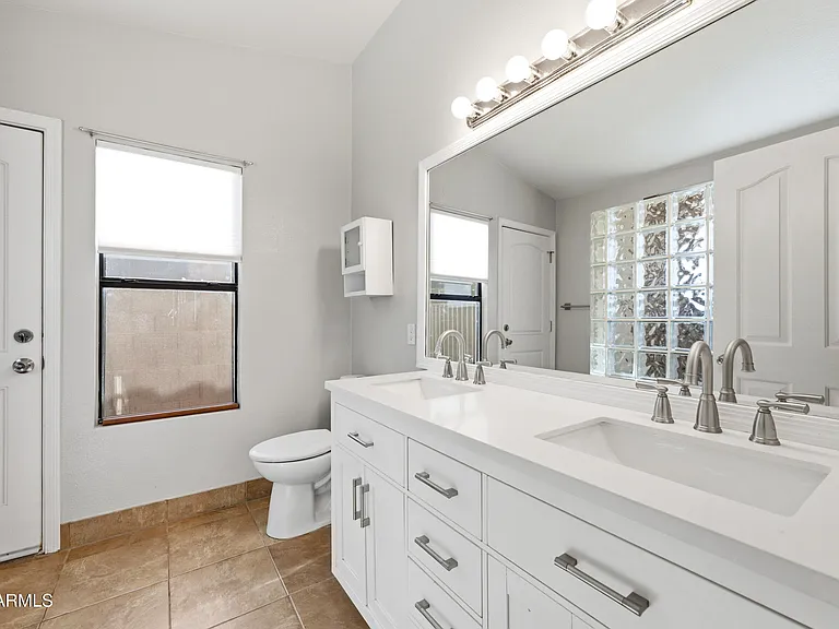 7239 W Morrow Dr — Photo 28