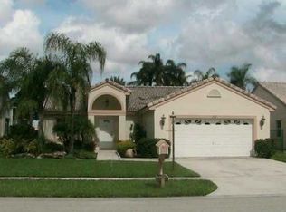 121 NW 187th Ave, Pembroke Pines, FL 33029