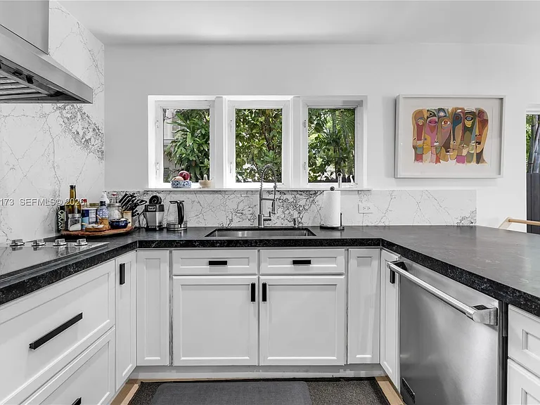 1826 Fairhaven Pl — Photo 12