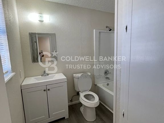 4th image of 1103 52nd St Unit D