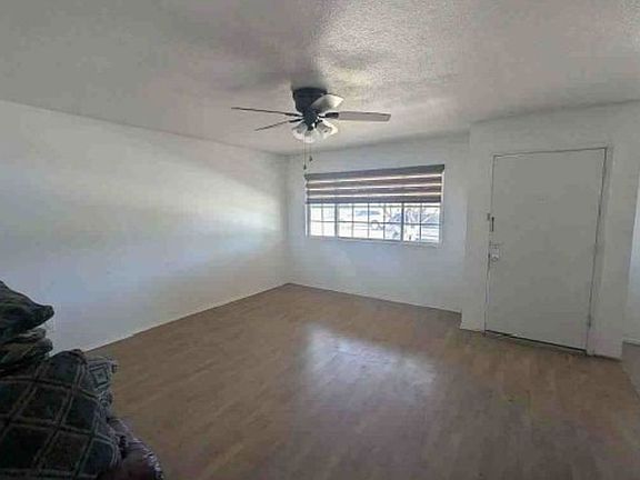 Additional Living Room