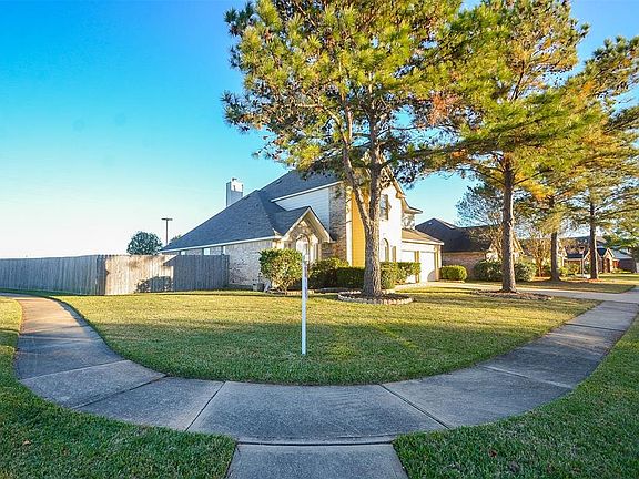 3rd image of 6418 Cardona Dr