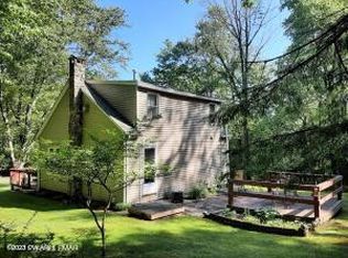 354 Sand Spring Rd, Cresco, PA 18326