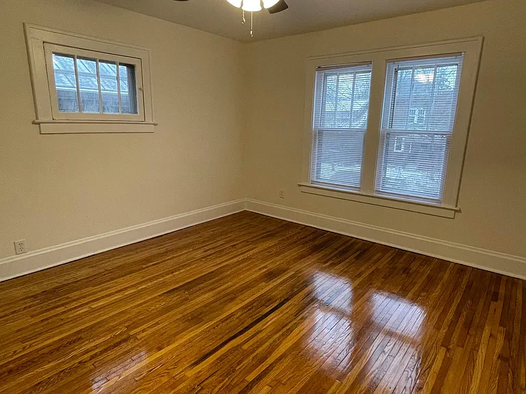 2713 Hibbert Ave — Photo 12