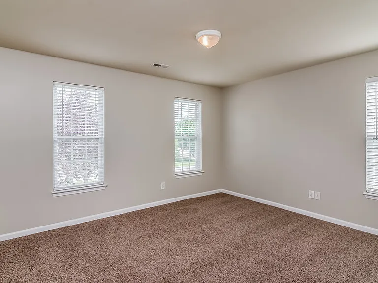 2301 Leighton Way — Photo 11