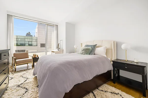 Rented by Compass | media 9