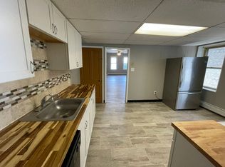 570 Broad St, Emmaus, PA 18049