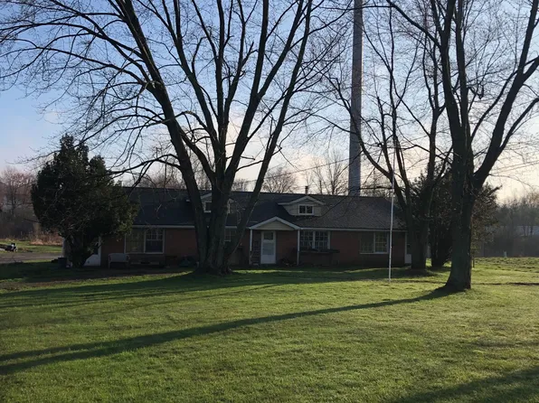 9842-44 E Washington St #46, Chagrin Falls, OH 44023