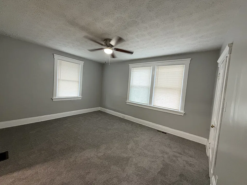 407 W Southern Ave #2
