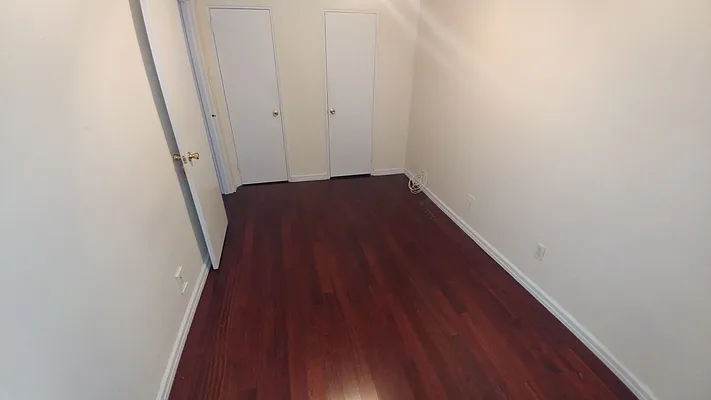 Rented by Metro Garden Realty NYC | media 28