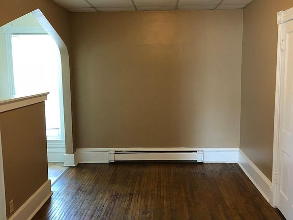 5th image of 1009 5th Ave N APT 3