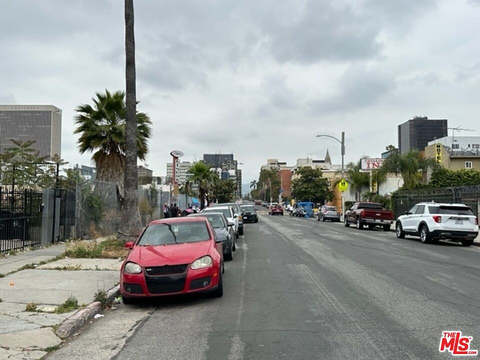 1st image of 836 S Catalina St #8361/2