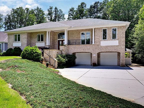 2nd image of 3515 Splitwood Rd