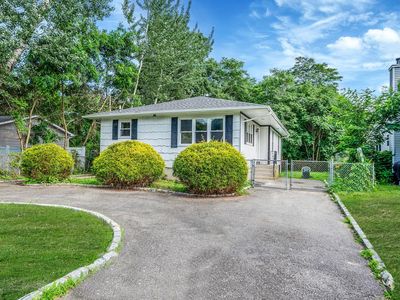 44 Edgewater Drive, Mastic Beach, NY, 11951