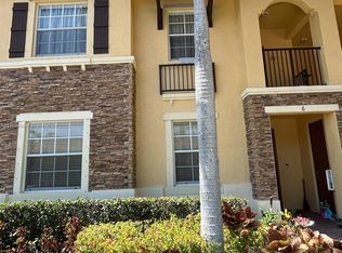 9257 SW 227th St #25, Miami, FL 33190