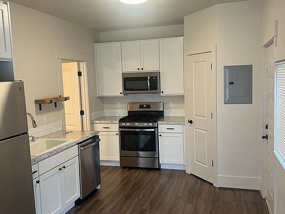 2nd image of 318 6th Ave SW #1