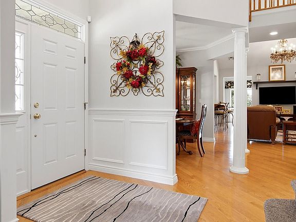 5th image of 12 Barberry Drive