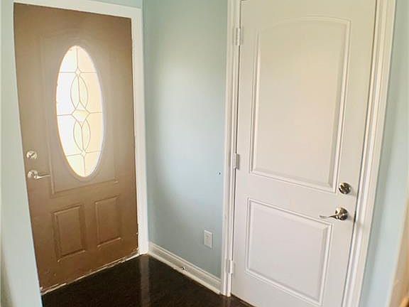 5th image of 174 1/2 Warrington Dr