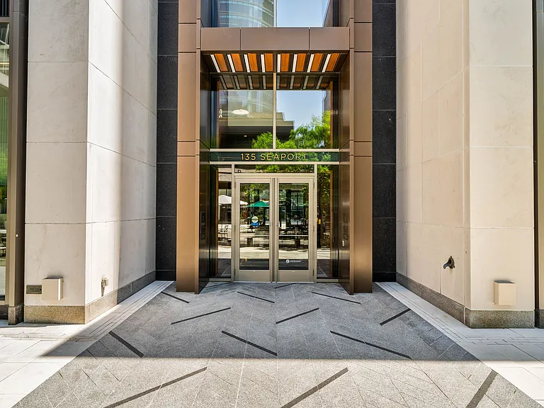 135 Seaport Blvd #705 — Photo 26