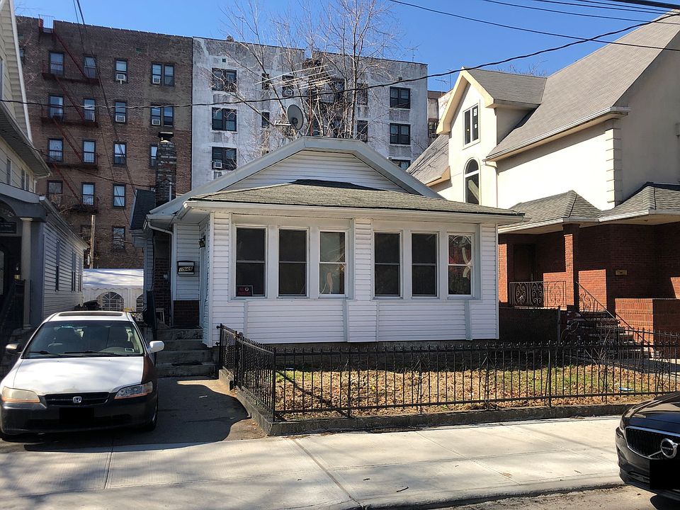 1st image of 1946 E 21st St
