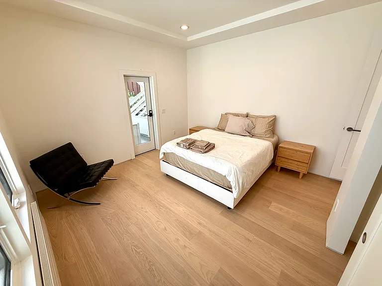 941 Greenwich St #939 — Photo 32