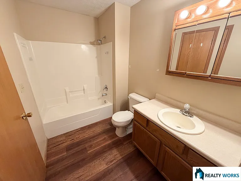 2230 W Todd Ln — Photo 7