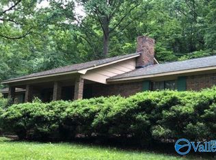 276 N Greenway Dr, Trinity, AL 35673