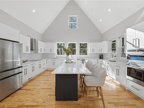 2nd image of 270 Brayton Rd