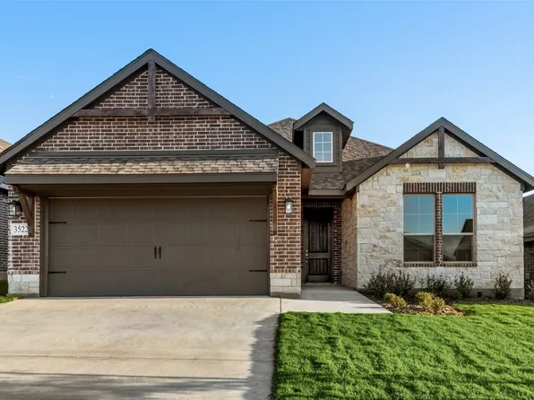 3522 Austin St, Gainesville, TX 76240
