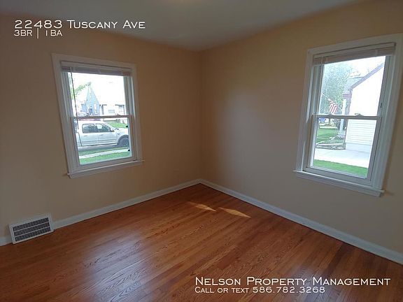 5th image of 22483 Tuscany Ave