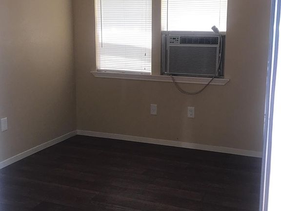 5th image of 5015 39th St Trlr 3