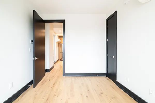 Rented by Joel Scharf, LREB | media 5