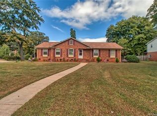 4827 Easthaven Dr, Charlotte, NC 28212