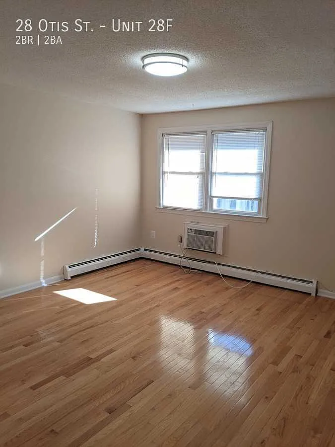 2 bed, 1100 sqft, $2,250 — Photo 4