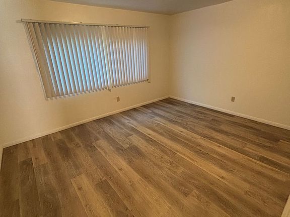 4th image of 4422 Temecula St #2