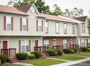 246 Old Cedarfield Dr, Blacksburg, VA 24061