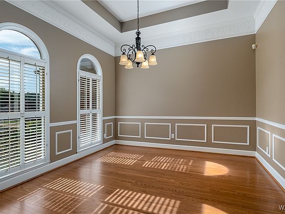 4th image of 9816 Belmont Ln