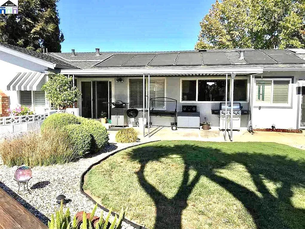 3 bed, 2366 sqft, $4,850 — Photo 3