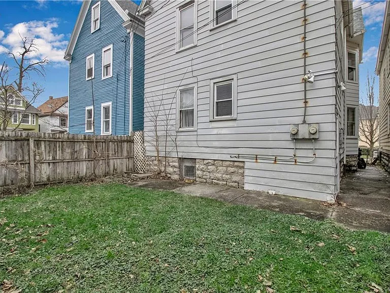 374 Baynes St #UPPER — Photo 2