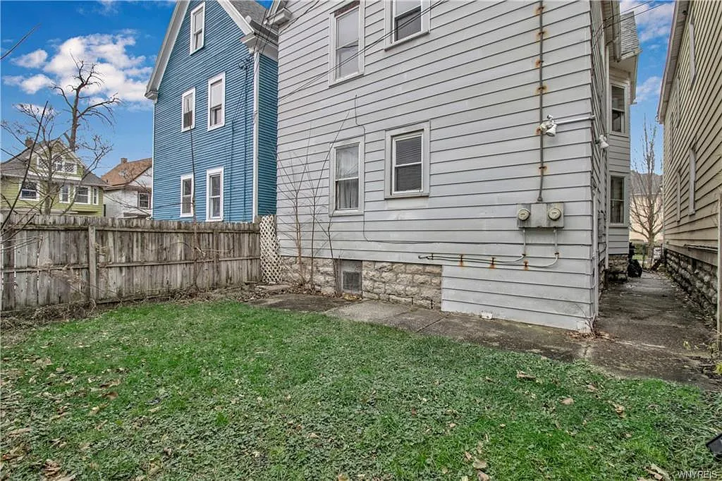 Building Photo - 374 Baynes St #UPPER