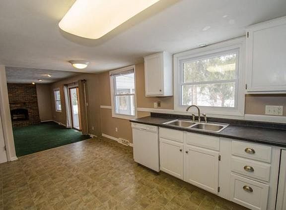 5th image of 17699 Ironstone Dr