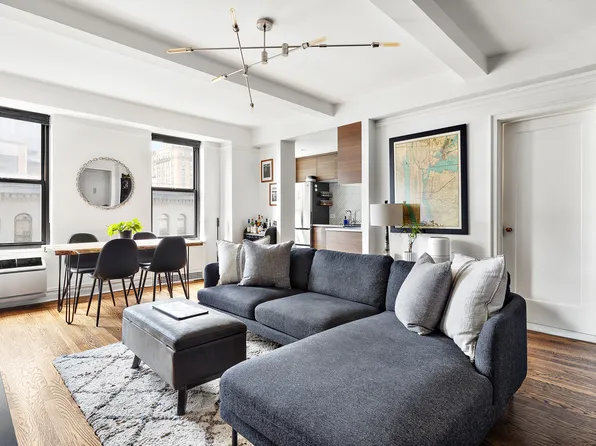 161 West 16th Street image 1 of 10